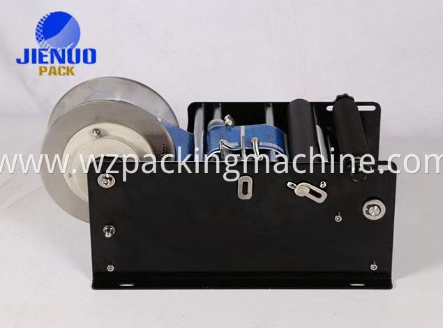 Sitcker Label Machine